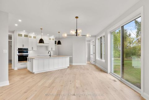 Photo 11 at 269 CABRELLE Place, Manotick Village & Manotick Estates, Manotick