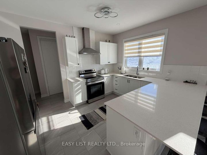 Photo 3 at 776 Eminence Street, Nepean (Half Moon Bay), Ottawa