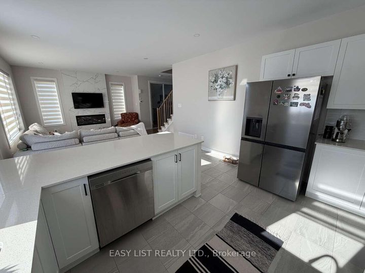 Photo 4 at 776 Eminence Street, Nepean (Half Moon Bay), Ottawa