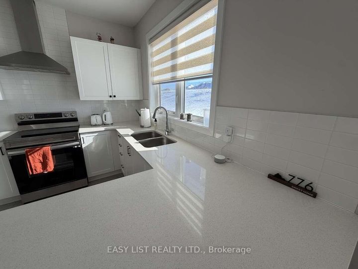 Photo 6 at 776 Eminence Street, Nepean (Half Moon Bay), Ottawa