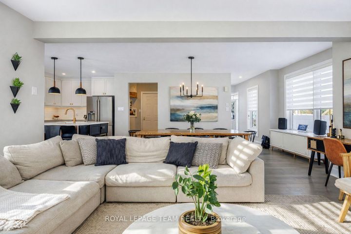 Photo 12 at 21 Coppermine Street, Nepean (Heritage Park), Ottawa