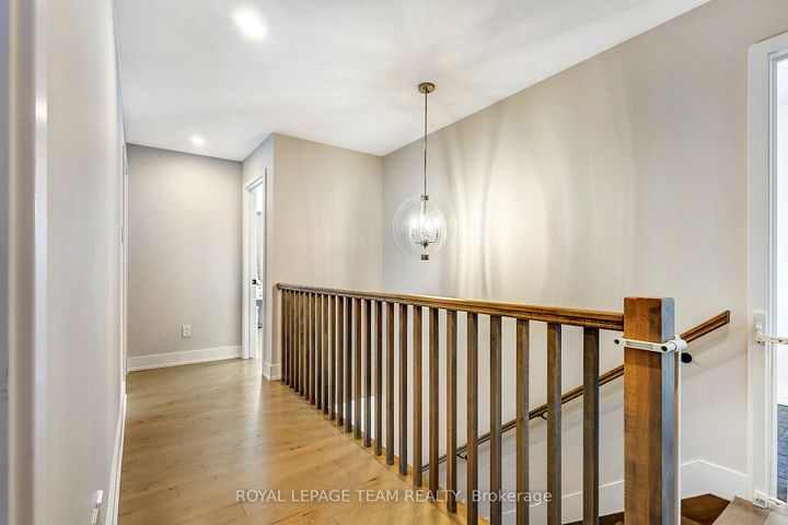 Photo 15 at 21 Coppermine Street, Nepean (Heritage Park), Ottawa