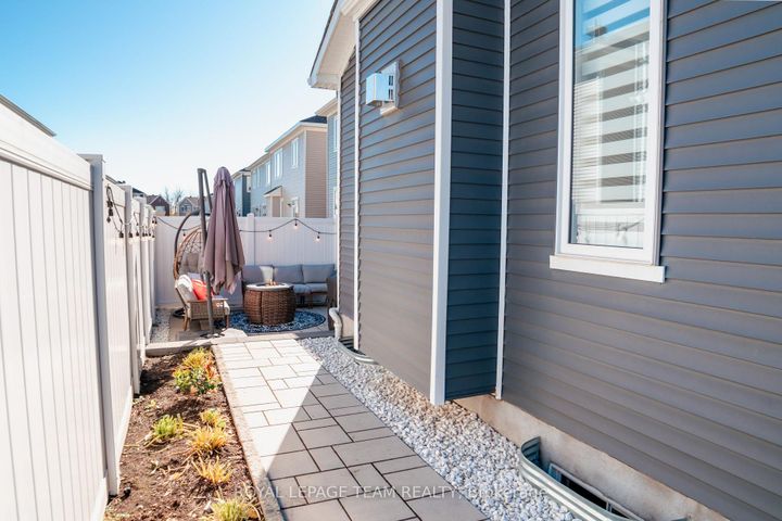 Photo 31 at 21 Coppermine Street, Nepean (Heritage Park), Ottawa