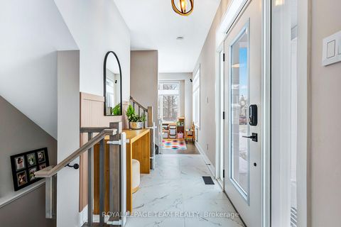 Photo 2 at 21 Coppermine Street, Nepean (Heritage Park), Ottawa