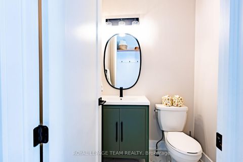 Photo 14 at 21 Coppermine Street, Nepean (Heritage Park), Ottawa