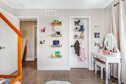 Photo 21 at 21 Coppermine Street, Nepean (Heritage Park), Ottawa