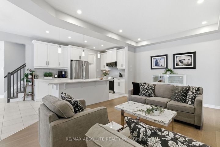 Photo 10 at 160 Damselfly Way, Nepean (Half Moon Bay), Ottawa