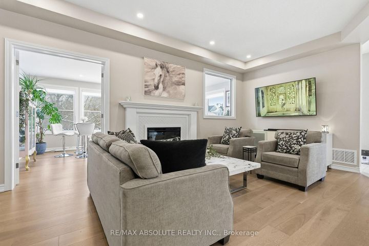 Photo 12 at 160 Damselfly Way, Nepean (Half Moon Bay), Ottawa