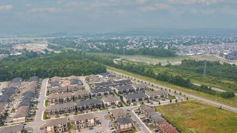 Photo 22 at 272 Cornice Street, Mer Bleue/Bradley Estates/Anderson Park, Orleans