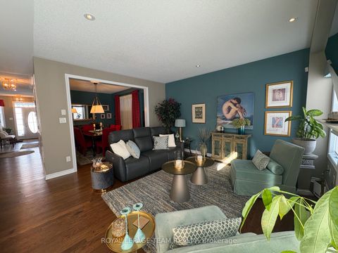 Photo 9 at 979 Shimmerton Circle, Emerald Meadows/Trailwest, Kanata