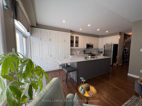 Photo 13 at 979 Shimmerton Circle, Emerald Meadows/Trailwest, Kanata