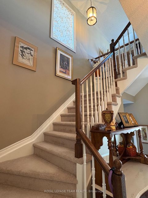 Photo 14 at 979 Shimmerton Circle, Emerald Meadows/Trailwest, Kanata