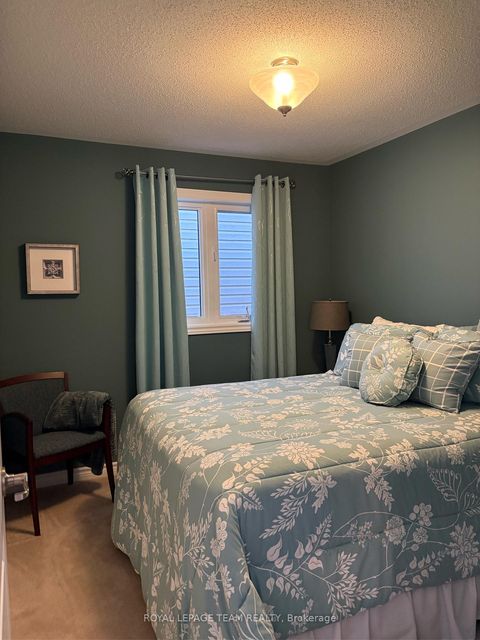 Photo 18 at 979 Shimmerton Circle, Emerald Meadows/Trailwest, Kanata
