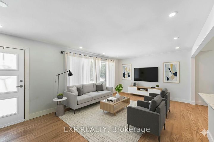 Photo 3 at 44 Sherry Lane, Nepean (Manordale), Ottawa