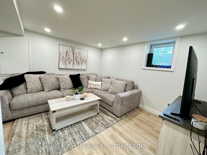 Photo 19 at 44 Sherry Lane, Nepean (Manordale), Ottawa