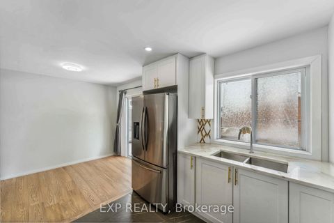 Photo 11 at 44 Sherry Lane, Nepean (Manordale), Ottawa