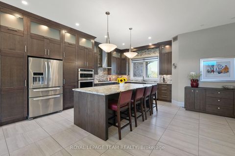 Photo 8 at 217 Shamus Way, Huntley Ward (South West), Carp