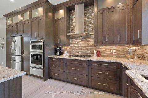 Photo 9 at 217 Shamus Way, Huntley Ward (South West), Carp