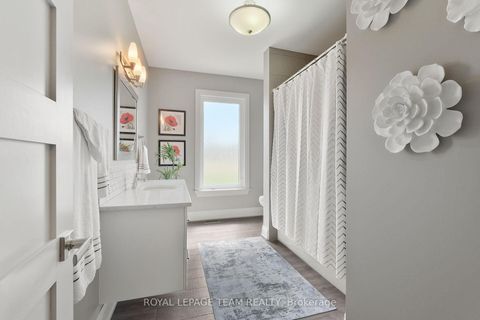 Photo 30 at 217 Shamus Way, Huntley Ward (South West), Carp