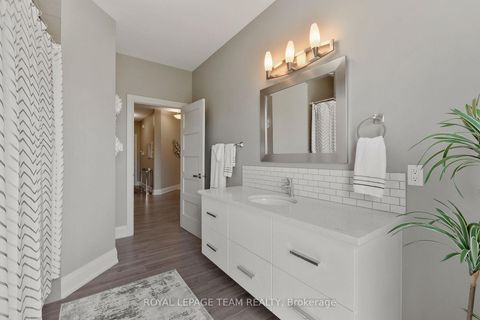 Photo 31 at 217 Shamus Way, Huntley Ward (South West), Carp