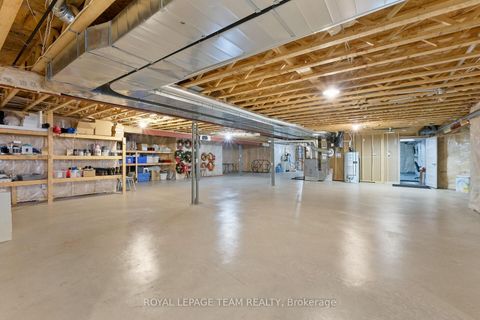 Photo 33 at 217 Shamus Way, Huntley Ward (South West), Carp