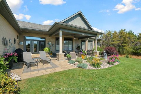 Photo 38 at 217 Shamus Way, Huntley Ward (South West), Carp