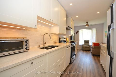 Photo 3 at 77 Winchester Drive, Glencairn/Hazeldean, Kanata