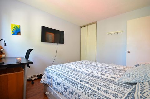 Photo 14 at 77 Winchester Drive, Glencairn/Hazeldean, Kanata