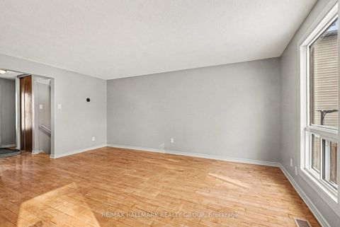 Photo 3 at 55 - 7846 Jeanne D'arc Boulevard, Convent Glen North, Orleans