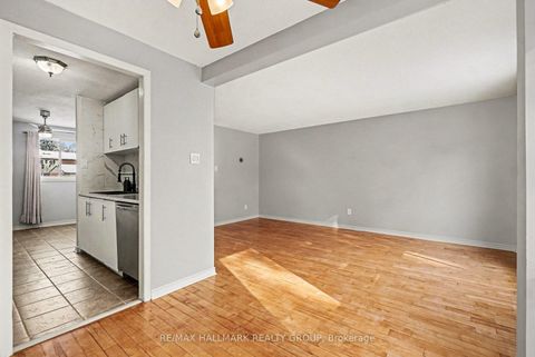 Photo 9 at 55 - 7846 Jeanne D'arc Boulevard, Convent Glen North, Orleans