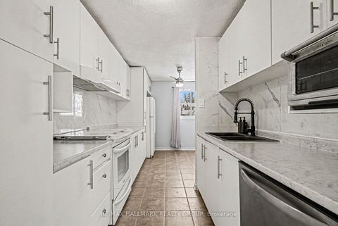 Photo 11 at 55 - 7846 Jeanne D'arc Boulevard, Convent Glen North, Orleans