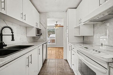 Photo 12 at 55 - 7846 Jeanne D'arc Boulevard, Convent Glen North, Orleans