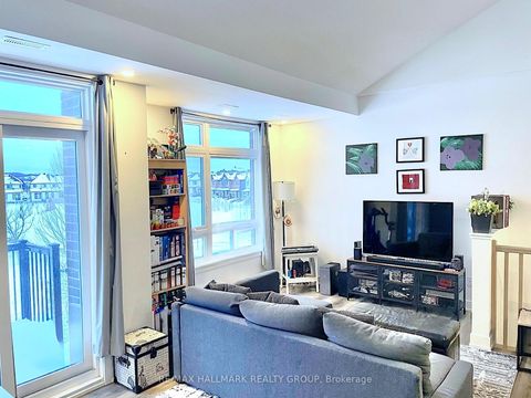 Photo 4 at i - 300 Tulum Crescent, Emerald Meadows/Trailwest, Kanata