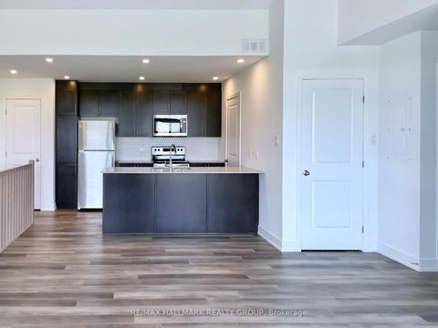 Photo 10 at i - 300 Tulum Crescent, Emerald Meadows/Trailwest, Kanata