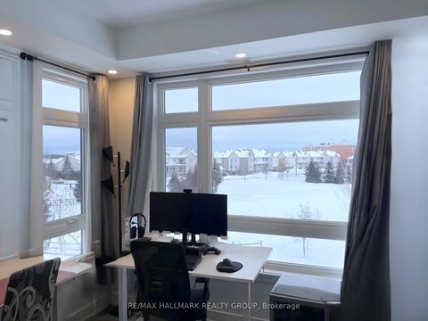 Photo 17 at i - 300 Tulum Crescent, Emerald Meadows/Trailwest, Kanata