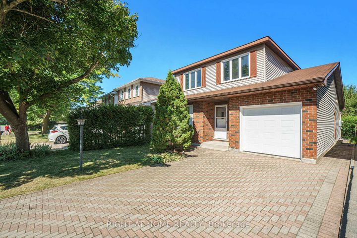 Photo 1 at 82 Nestow Drive, Nepean (Tanglewood), Ottawa