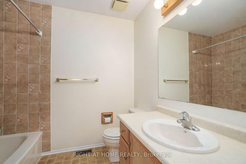 Photo 20 at 82 Nestow Drive, Nepean (Tanglewood), Ottawa