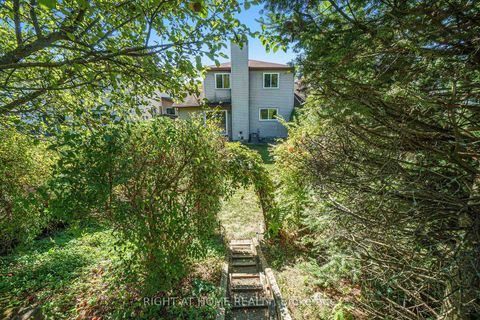 Photo 23 at 82 Nestow Drive, Nepean (Tanglewood), Ottawa