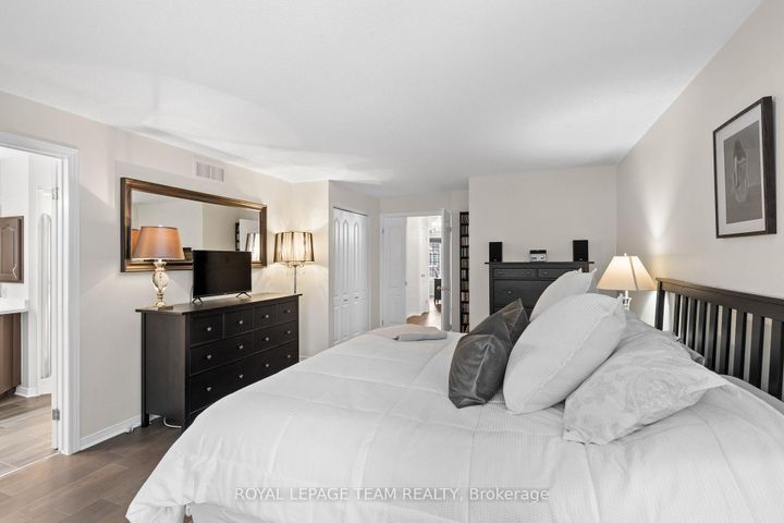 Photo 13 at 27 Sandcliffe Terrace, Nepean (Centrepointe), Ottawa