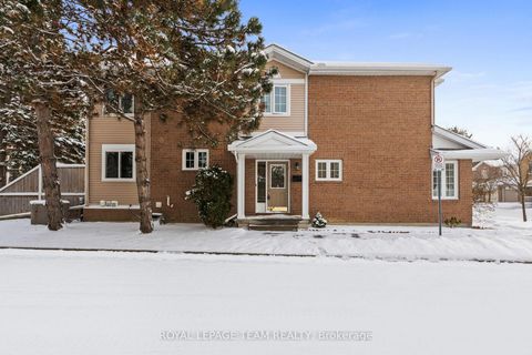 Photo 1 at 27 Sandcliffe Terrace, Nepean (Centrepointe), Ottawa