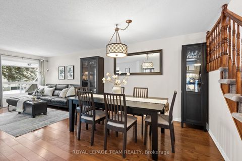 Photo 3 at 27 Sandcliffe Terrace, Nepean (Centrepointe), Ottawa