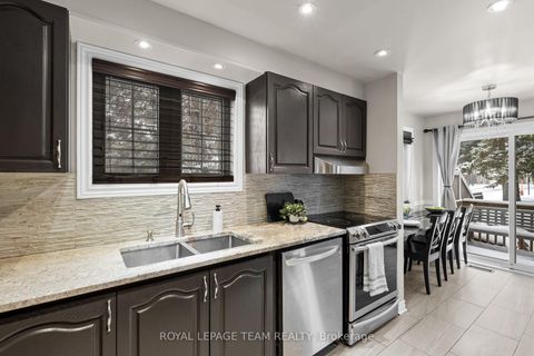 Photo 6 at 27 Sandcliffe Terrace, Nepean (Centrepointe), Ottawa