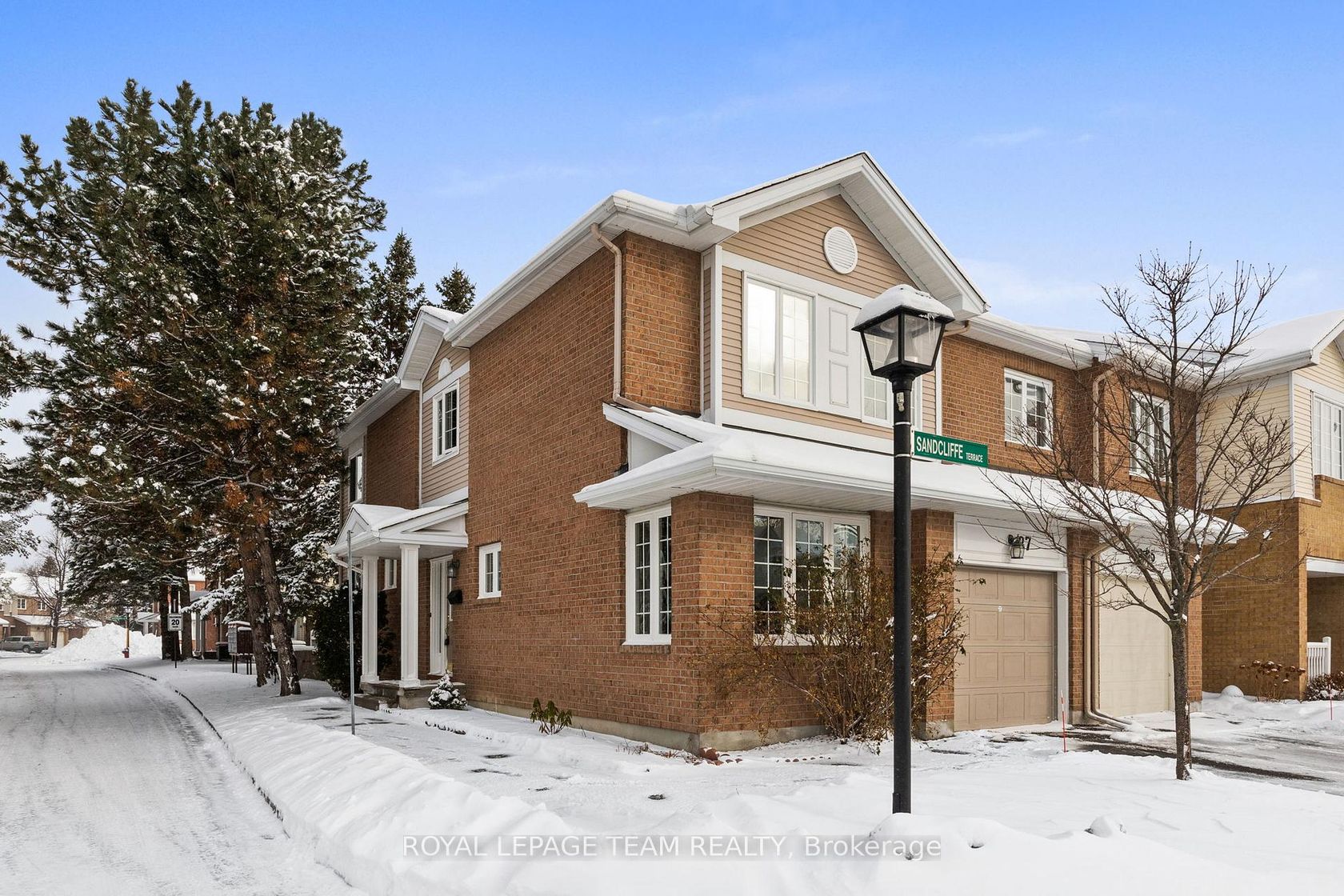 27 Sandcliffe Terrace, Nepean (Centrepointe), Ottawa 