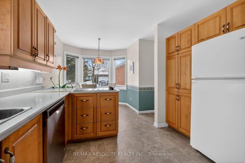 Photo 14 at 18 Pine Needles Court, Stittsville (Central), Stittsville