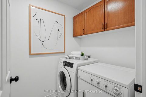 Photo 23 at 727 Brome Crescent, Fallingbrook/Ridgemount, Orleans