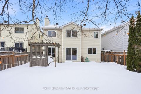 Photo 34 at 727 Brome Crescent, Fallingbrook/Ridgemount, Orleans