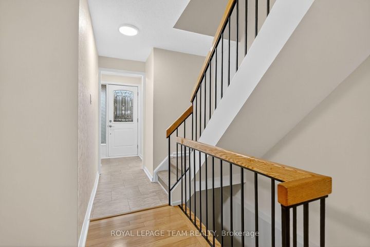 Photo 1 at 17 Providence Place, Nepean (Pheasant Run), Ottawa