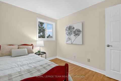 Photo 24 at 17 Providence Place, Nepean (Pheasant Run), Ottawa