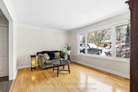 Photo 7 at 17 Savage Drive, Stittsville (Central), Stittsville