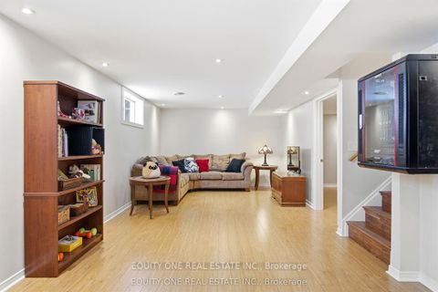 Photo 36 at 17 Savage Drive, Stittsville (Central), Stittsville